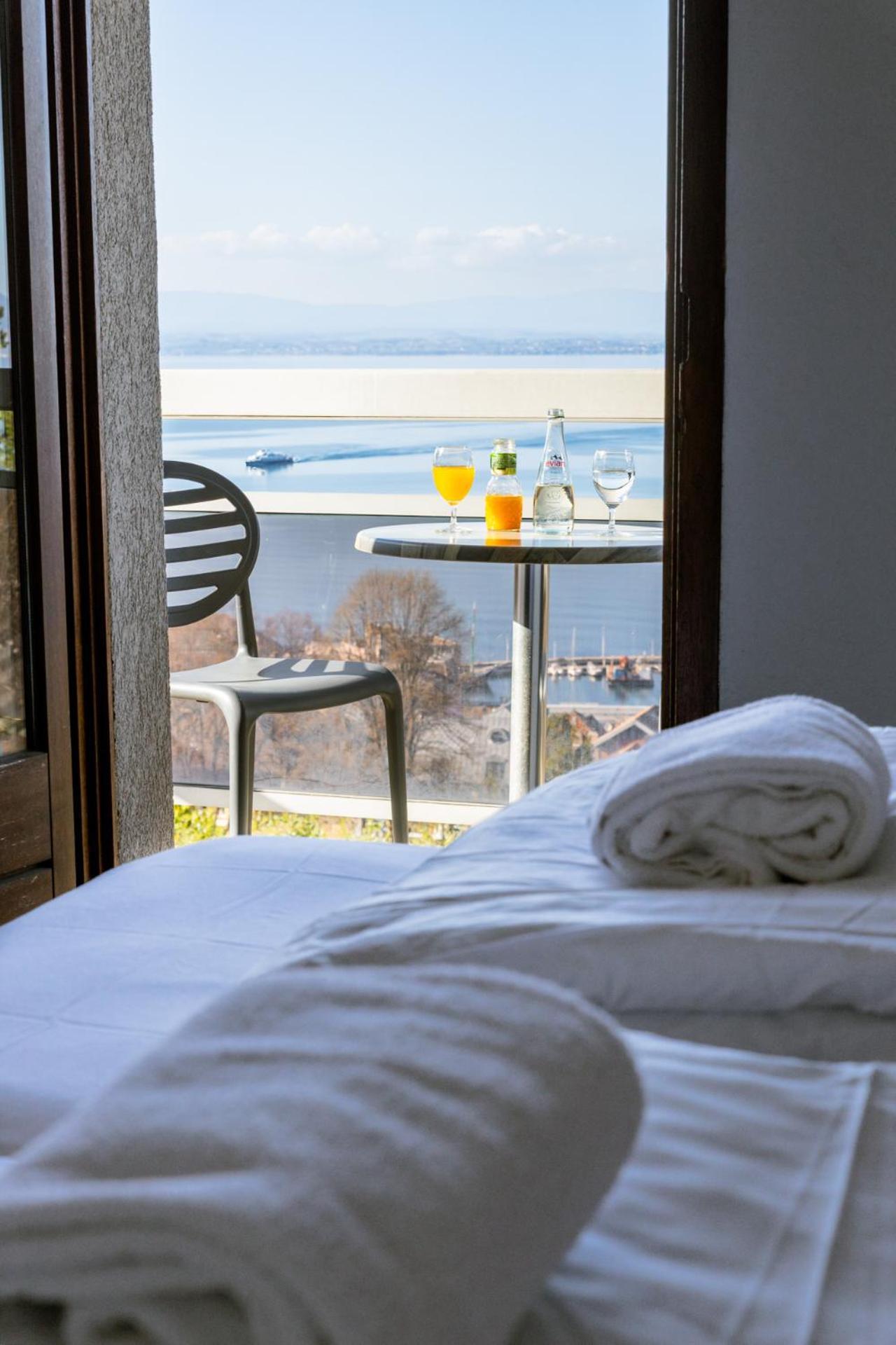 Cote Lac Hostel Evian Buitenkant foto